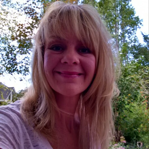 Laurie Hobbs Photo 4