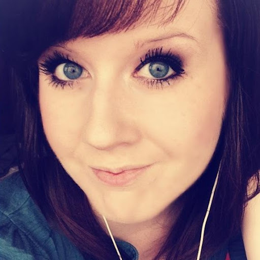 Rebecca Wilkinson Photo 29