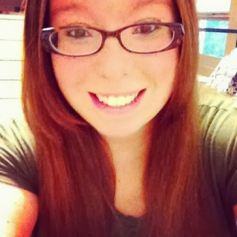 Elizabeth Gagnon Photo 17