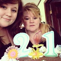 Elizabeth Small Photo 14