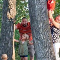 Thomas Leach Photo 30