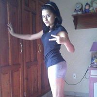 Gloria Urbina Photo 16