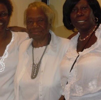 Mary Neely Photo 33