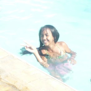 Julie Santana Photo 8