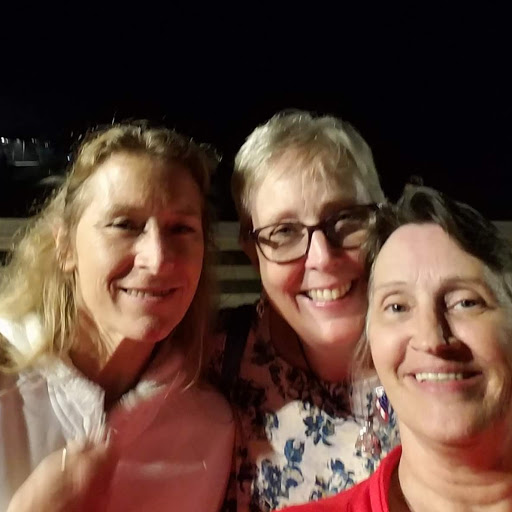 Susan Hutchins Photo 34