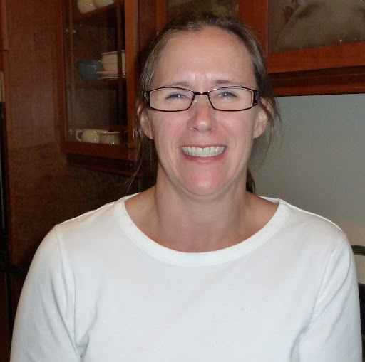 Elizabeth Latham Photo 37