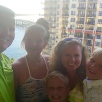 Laura Helton Photo 39