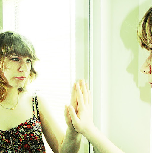 Sarah Armour Photo 15