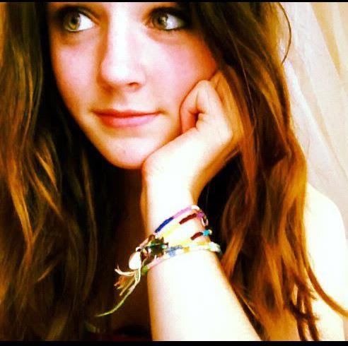 Juliet Sanders Photo 4