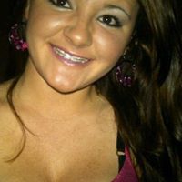 Julia Welch Photo 18