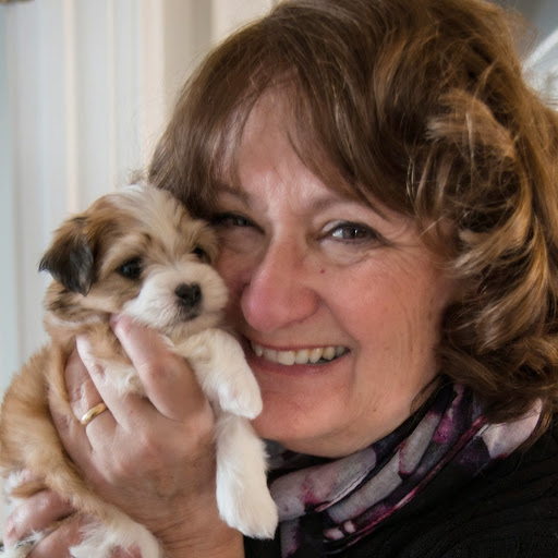 Laura Erickson Photo 42