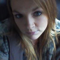 Sarah Vines Photo 14