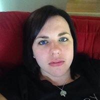 Leah Groves Photo 25