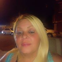 Julie Santiago Photo 20