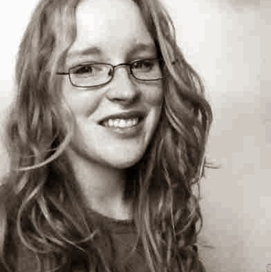 Elizabeth Nixon Photo 14