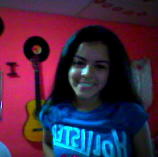 Gina Castillo Photo 8
