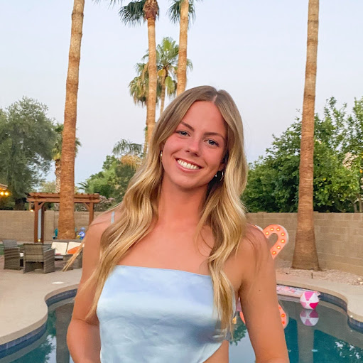 Lucy Carpenter Photo 37