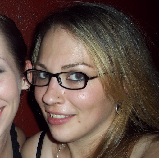 Kelli May Photo 17