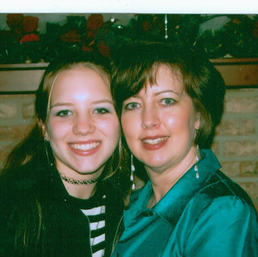 Stephanie Tyler Photo 18