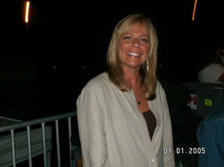 Valerie Pacheco Photo 9