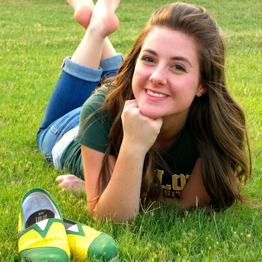 Lindsey Hicks Photo 23