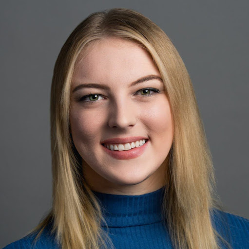 Hannah Gustafson Photo 11