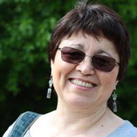 Marie Roberts Photo 16