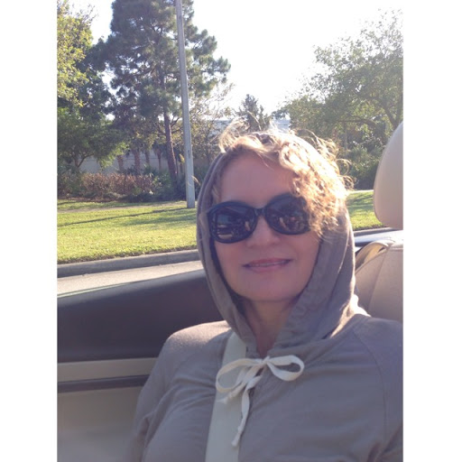 Elizabeth Berg Photo 34