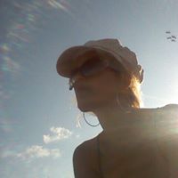 Evelyn Vazquez Photo 15