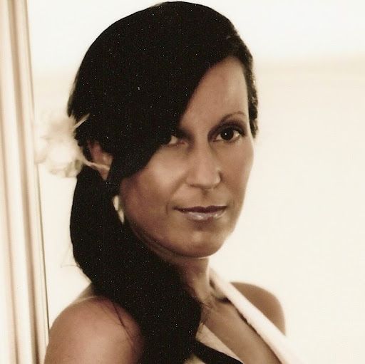 Angela Snodgrass Photo 3