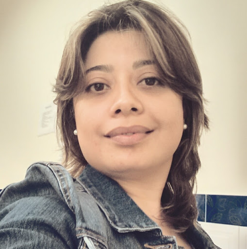 Angela Salazar Photo 21