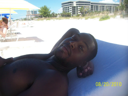 Quentin Robinson Photo 37