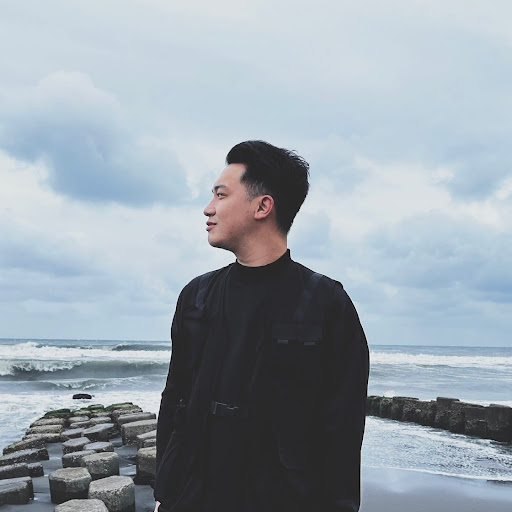 Andrew Feng Photo 16