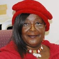 Catherine Oliver Photo 11