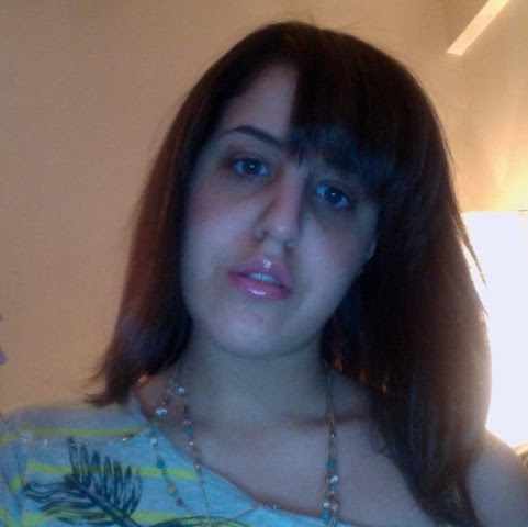 Denise Reyes Photo 29