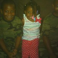 Ruthie White Photo 17