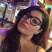 Victoria Calderon Photo 40