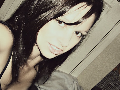 Danielle Eaton Photo 11