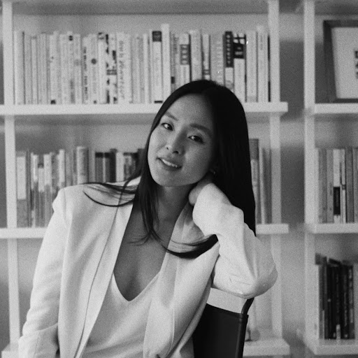 Theresa Lin Photo 24