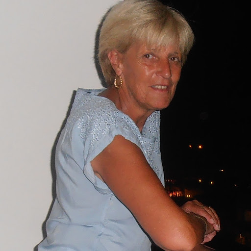 Anne Chisholm Photo 22