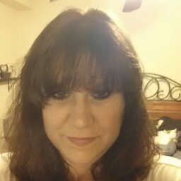 Bobbie Groves Photo 2