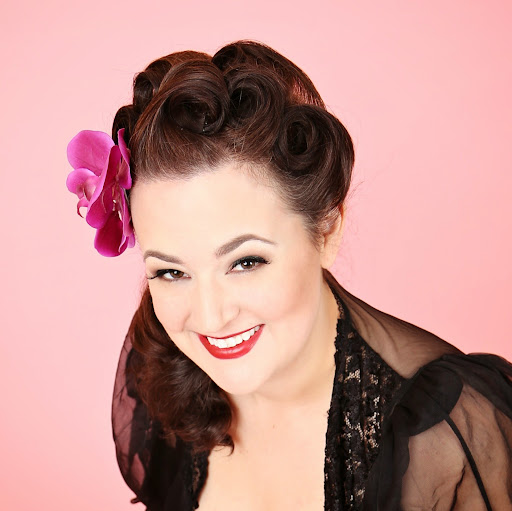 Kristen Berry Photo 13