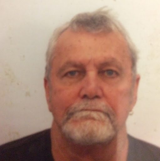 Charlie Sims Photo 38