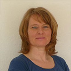 Angela Wolf Photo 6