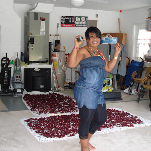 Joan Douglas Photo 35