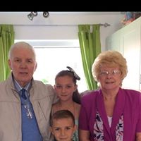 Tracy Hutchinson Photo 20