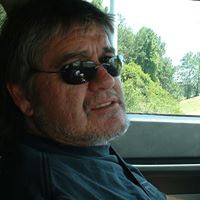 Robert Truesdell Photo 8