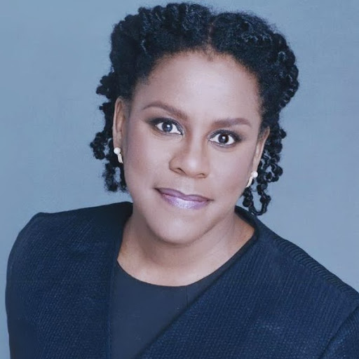 Pamela Roach Photo 9