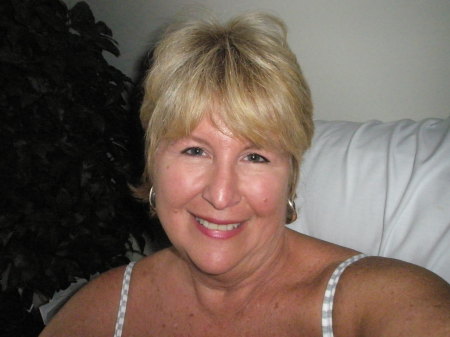 Sandra Stone Photo 28