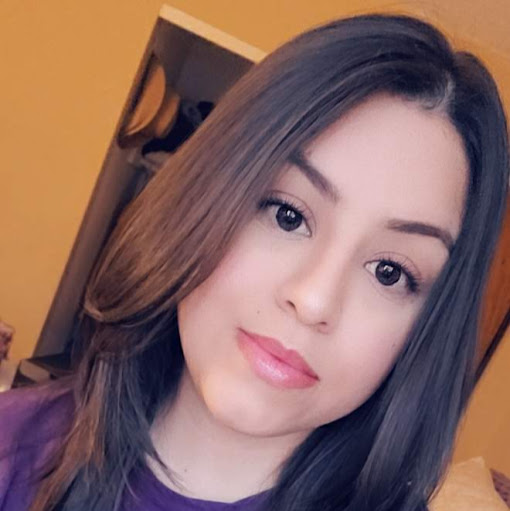 Elizabeth Valdivia Photo 13